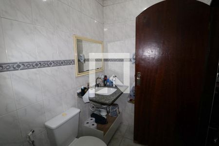 Casa à venda com 220m², 3 quartos e 1 vagaBanheiro da Suíte