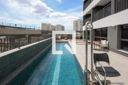 Apartamento à venda com 26m², 1 quarto e sem vaga Apartamento à venda com 26m², 1 quarto e sem vagaÁrea comum - Piscina