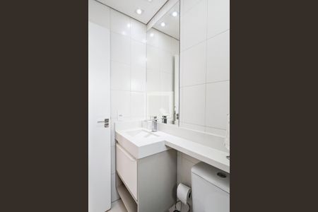 Banheiro da suíte de apartamento para alugar com 2 quartos, 54m² em Vila Angelina, São Bernardo do Campo