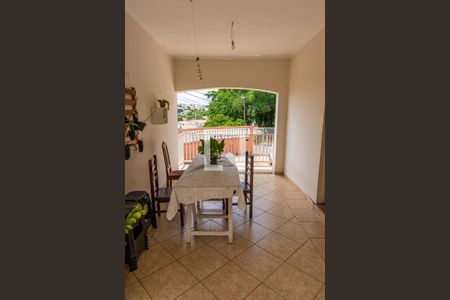 Casa à venda com 137m², 2 quartos e 2 vagasGaragem