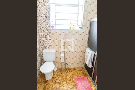 Casa à venda com 137m², 2 quartos e 2 vagasBanheiro