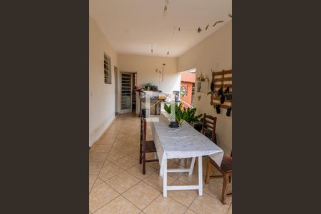 Casa à venda com 137m², 2 quartos e 2 vagasGaragem