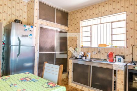 Casa à venda com 137m², 2 quartos e 2 vagasCozinha