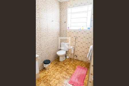 Casa à venda com 137m², 2 quartos e 2 vagasBanheiro