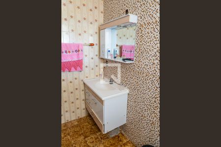 Casa à venda com 137m², 2 quartos e 2 vagasBanheiro