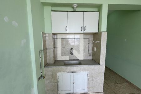 Cozinha de kitnet/studio para alugar com 1 quarto, 23m² em Centro, Rio de Janeiro