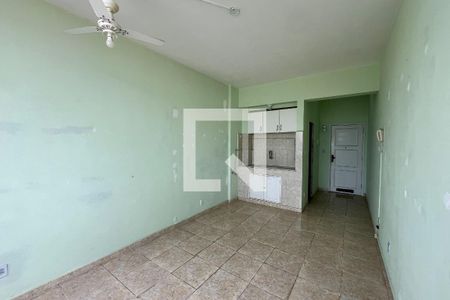Sala / quarto de kitnet/studio para alugar com 1 quarto, 23m² em Centro, Rio de Janeiro
