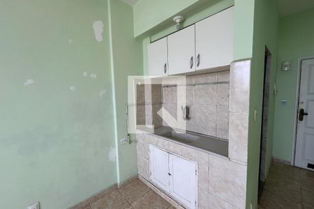 Cozinha de kitnet/studio para alugar com 1 quarto, 23m² em Centro, Rio de Janeiro