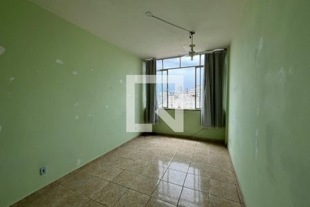 Sala / quarto de kitnet/studio para alugar com 1 quarto, 23m² em Centro, Rio de Janeiro