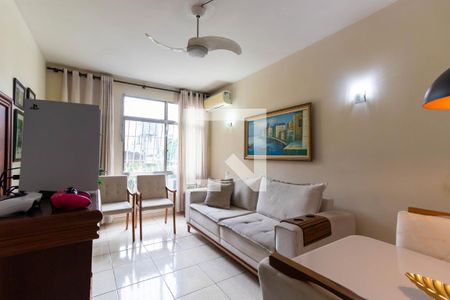 Sala de apartamento à venda com 2 quartos, 76m² em Icaraí, Niterói