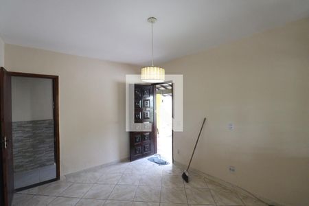 Sala de casa para alugar com 2 quartos, 70m² em Colubandê, São Gonçalo