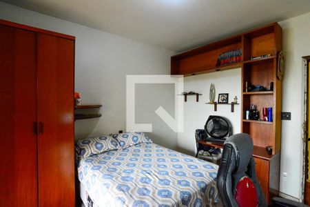 Casa à venda com 298m², 4 quartos e 6 vagas Casa à venda com 298m², 4 quartos e 6 vagasQuarto 3