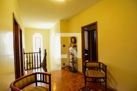 Casa à venda com 298m², 4 quartos e 6 vagas Casa à venda com 298m², 4 quartos e 6 vagasSala 4