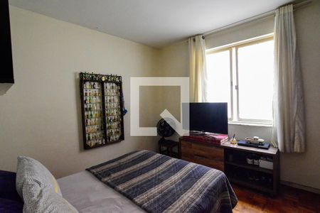 Casa à venda com 298m², 4 quartos e 6 vagas Casa à venda com 298m², 4 quartos e 6 vagasQuarto 1