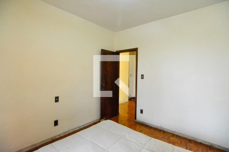 Casa à venda com 298m², 4 quartos e 6 vagas Casa à venda com 298m², 4 quartos e 6 vagasSuíte