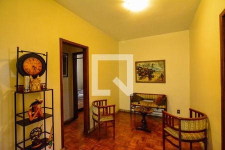 Casa à venda com 298m², 4 quartos e 6 vagas Casa à venda com 298m², 4 quartos e 6 vagasSala 4