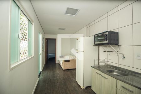 Sala/ Cozinha de casa para alugar com 1 quarto, 29m² em Aberta dos Morros, Porto Alegre