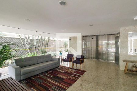 Apartamento à venda com 160m², 4 quartos e 2 vagas Apartamento à venda com 160m², 4 quartos e 2 vagasÁrea comum - Hall Social