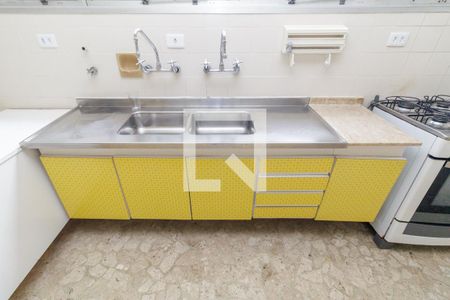 Apartamento à venda com 160m², 4 quartos e 2 vagas Apartamento à venda com 160m², 4 quartos e 2 vagasCozinha
