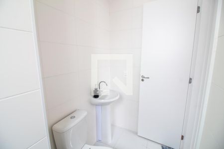 Banheiro da Suíte de apartamento para alugar com 1 quarto, 30m² em Jardim Caravelas, São Paulo