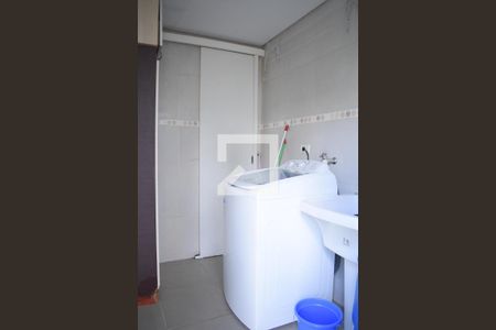 Casa à venda com 240m², 4 quartos e 2 vagasÁrea de Serviço