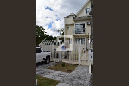 Casa à venda com 240m², 4 quartos e 2 vagasFachada