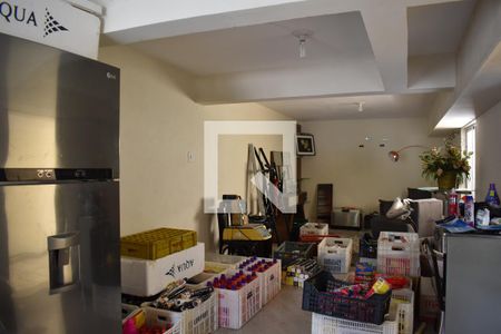 Casa à venda com 240m², 4 quartos e 2 vagasDepósito