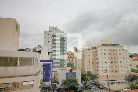 Vista de apartamento à venda com 3 quartos, 73m² em Fernão Dias, Belo Horizonte