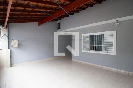 Casa à venda com 214m², 3 quartos e 2 vagas Casa à venda com 214m², 3 quartos e 2 vagasVaranda da Suíte