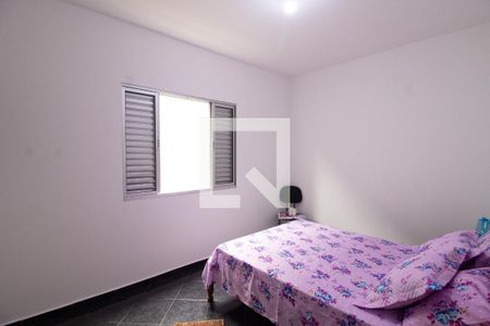 Casa à venda com 214m², 3 quartos e 2 vagas Casa à venda com 214m², 3 quartos e 2 vagasQuarto 2