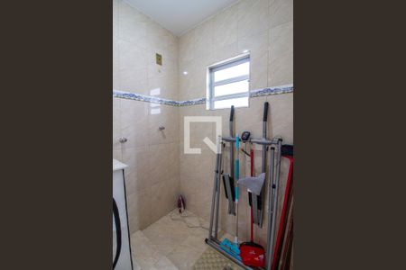 Casa à venda com 214m², 3 quartos e 2 vagas Casa à venda com 214m², 3 quartos e 2 vagasBanheiro da Suíte
