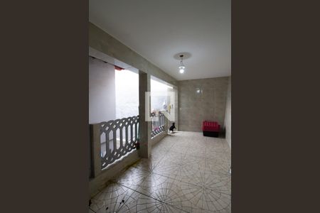 Casa à venda com 214m², 3 quartos e 2 vagas Casa à venda com 214m², 3 quartos e 2 vagasQuintal