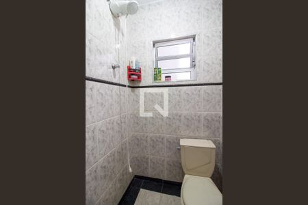 Casa à venda com 214m², 3 quartos e 2 vagas Casa à venda com 214m², 3 quartos e 2 vagasBanheiro de serviço