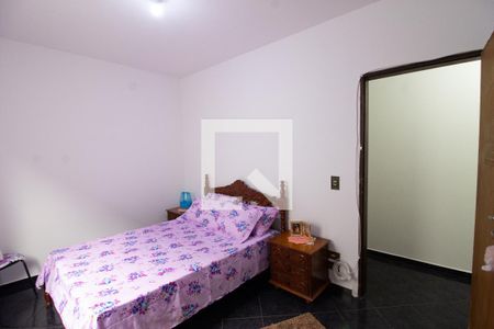 Casa à venda com 214m², 3 quartos e 2 vagas Casa à venda com 214m², 3 quartos e 2 vagasQuarto 2