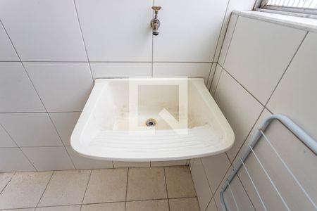 Apartamento para alugar com 70m², 2 quartos e 1 vaga Apartamento para alugar com 70m², 2 quartos e 1 vagaÁrea de serviço