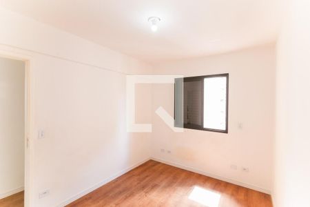 Quarto 1 de apartamento para alugar com 3 quartos, 73m² em Jardim Maria Rosa, Taboão da Serra