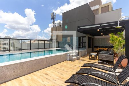 Studio para alugar com 18m², 1 quarto e sem vaga Studio para alugar com 18m², 1 quarto e sem vagaÁrea comum - Piscina