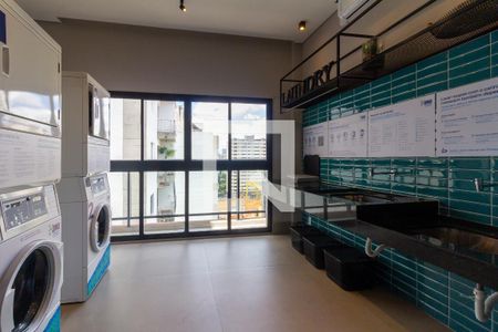 Studio para alugar com 18m², 1 quarto e sem vaga Studio para alugar com 18m², 1 quarto e sem vagaLavanderia