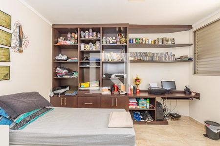 Apartamento à venda com 238m², 5 quartos e 3 vagasSuíte 2