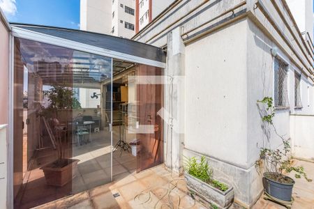 Apartamento à venda com 238m², 5 quartos e 3 vagasVaranda
