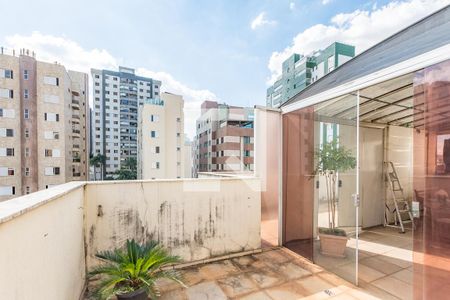 Apartamento à venda com 238m², 5 quartos e 3 vagasVaranda