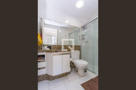 Apartamento à venda com 238m², 5 quartos e 3 vagasBanheiro da Suíte 1