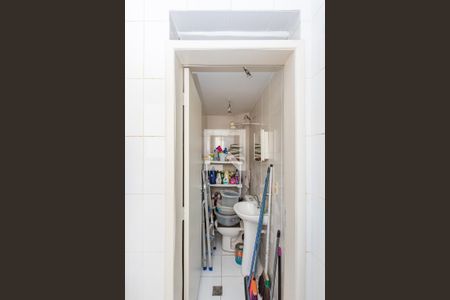 Apartamento à venda com 238m², 5 quartos e 3 vagasBanheiro de serviço