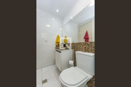 Apartamento à venda com 238m², 5 quartos e 3 vagasBanheiro da Suíte 1