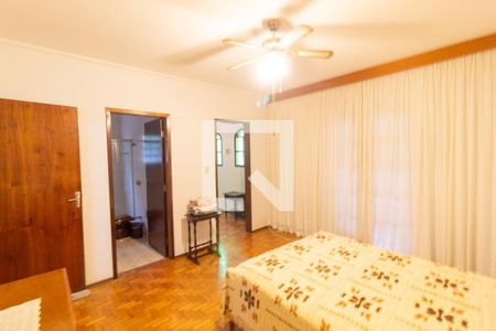 Casa à venda com 226m², 4 quartos e 3 vagasQuarto 1