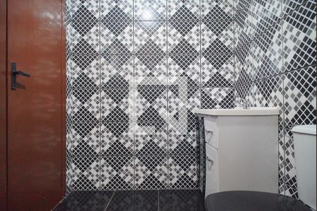 Casa à venda com 230m², 3 quartos e 2 vagas Casa à venda com 230m², 3 quartos e 2 vagasBanheiro