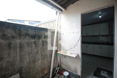 Casa à venda com 65m², 2 quartos e 1 vagaÁrea de Serviço