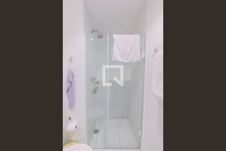 Studio à venda com 27m², 1 quarto e sem vaga Studio à venda com 27m², 1 quarto e sem vagaBanheiro