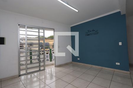 Sala de casa para alugar com 3 quartos, 80m² em Parque Sao Rafael, São Paulo