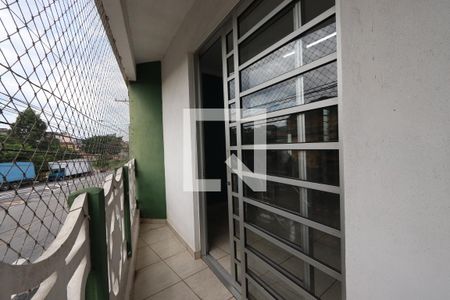 Sacada de casa para alugar com 3 quartos, 80m² em Parque Sao Rafael, São Paulo